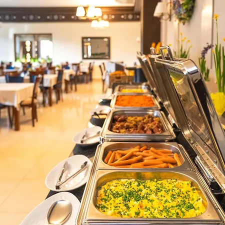 Tatra Hotel 3*