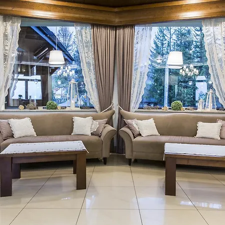 Tatra Hotell 3*